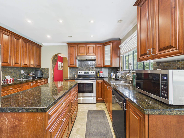 7730 Stanley Street, Burnaby, BC, V5E 1V8 - 8