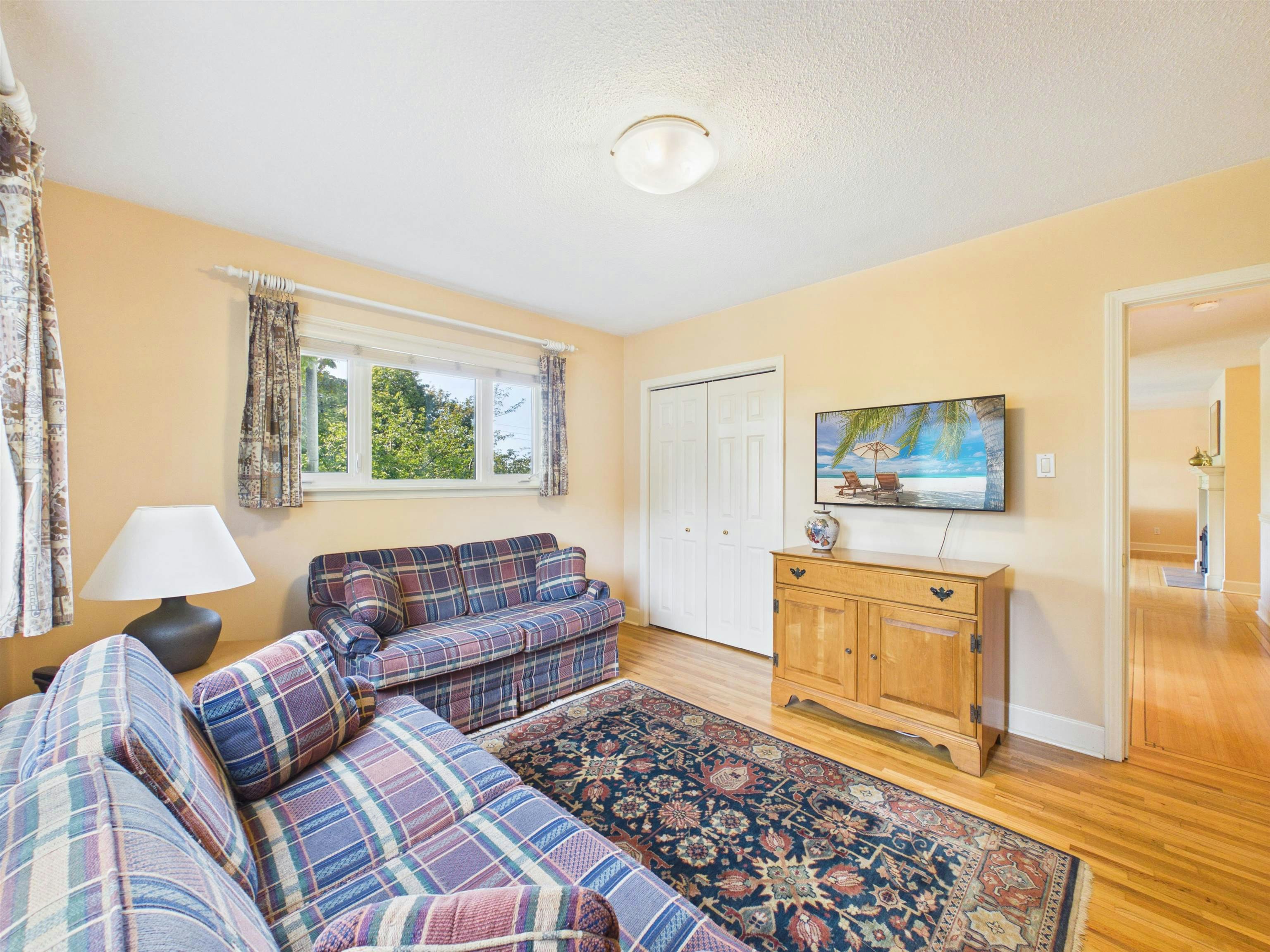 8091 Bradley Avenue, Burnaby, BC, V5J 3T9 - 15