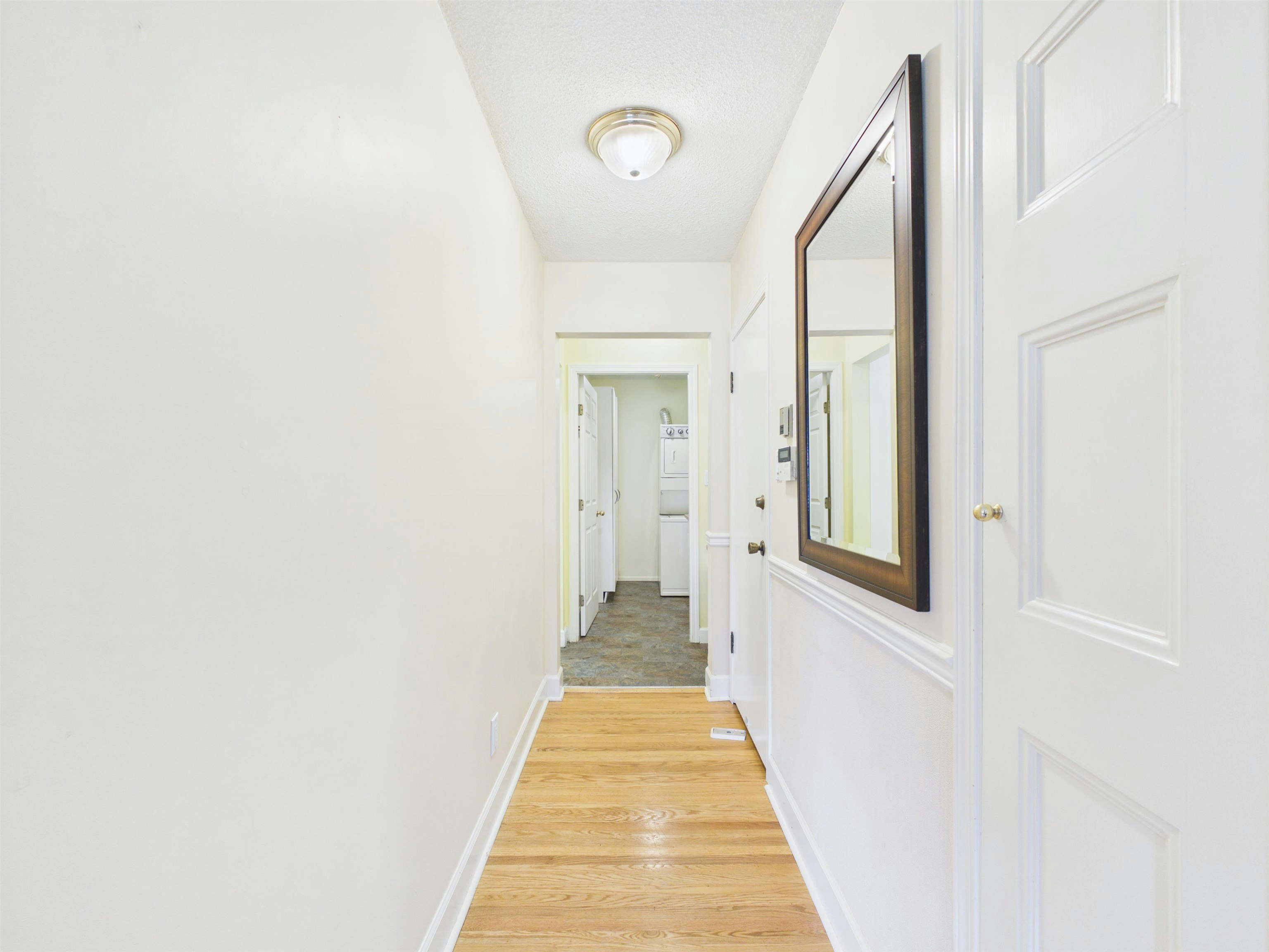 8091 Bradley Avenue, Burnaby, BC, V5J 3T9 - 24