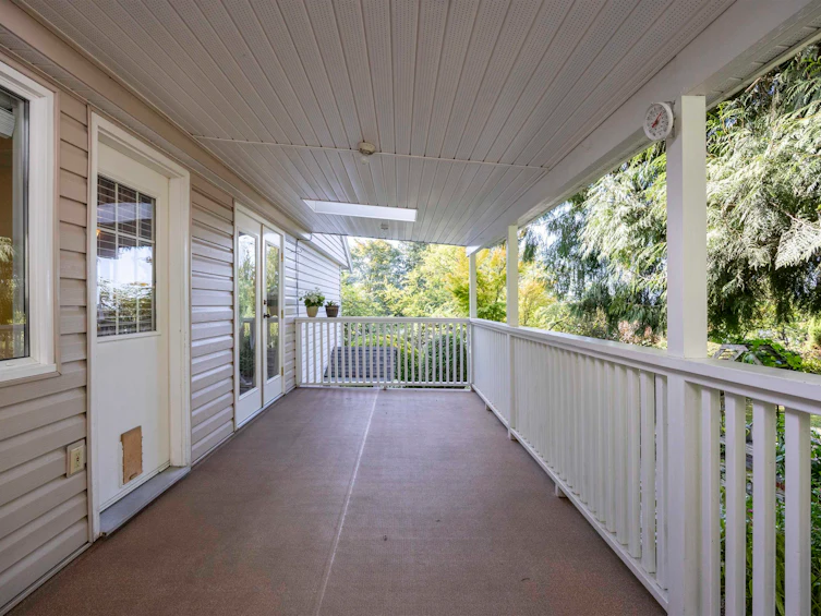 8091 Bradley Avenue, Burnaby, BC, V5J 3T9 - 37
