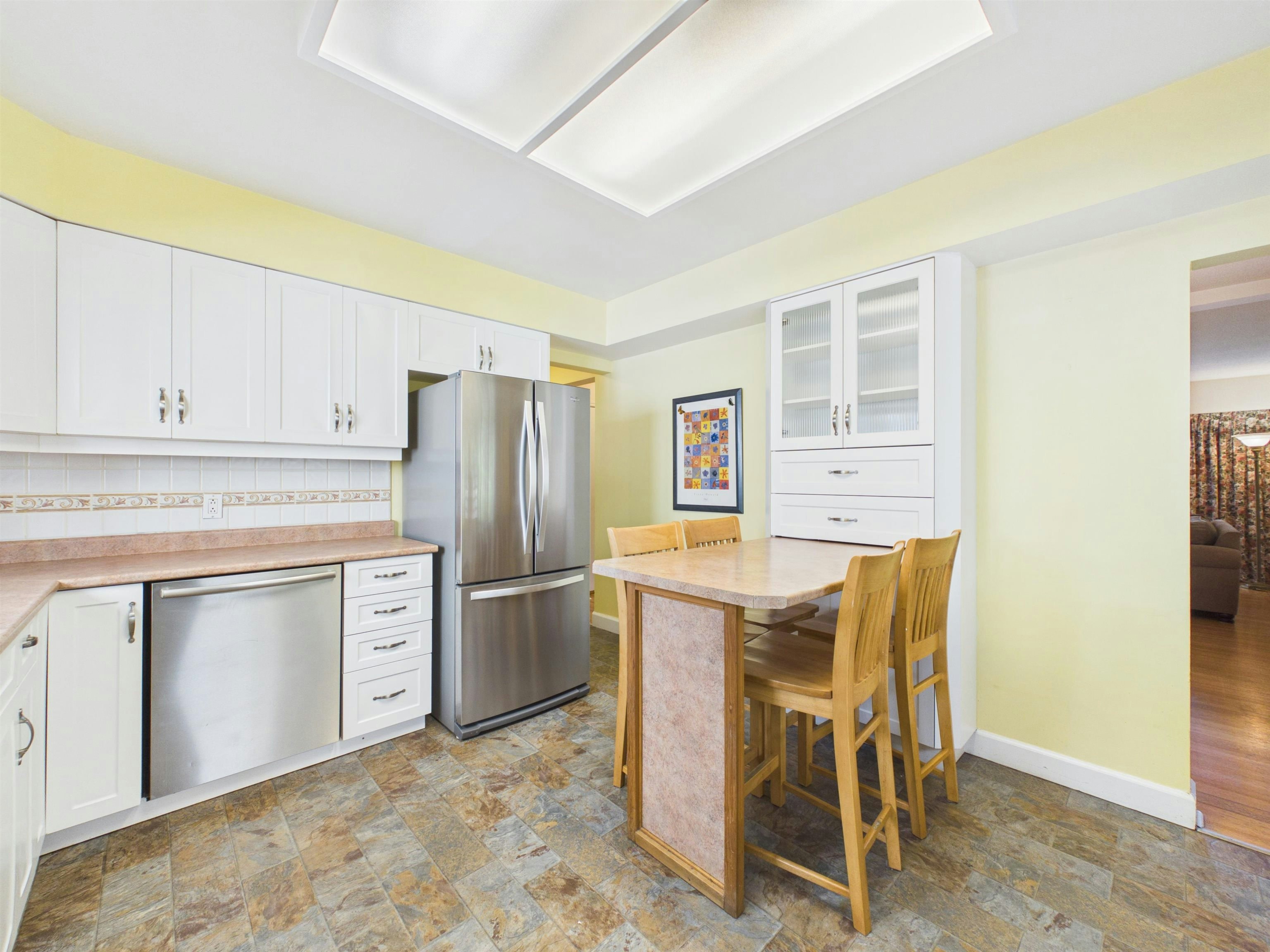 8091 Bradley Avenue, Burnaby, BC, V5J 3T9 - 20