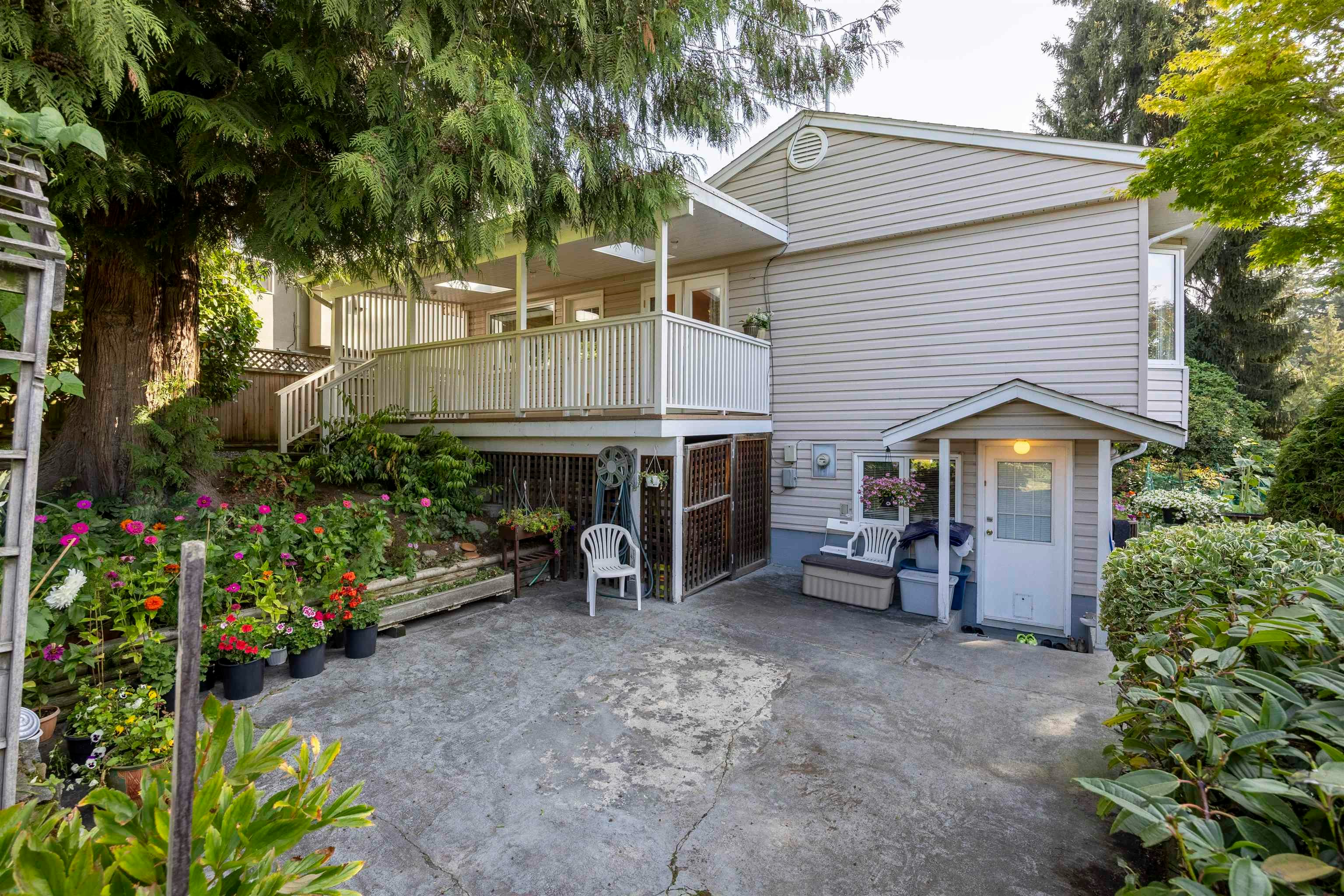 8091 Bradley Avenue, Burnaby, BC, V5J 3T9 - 34