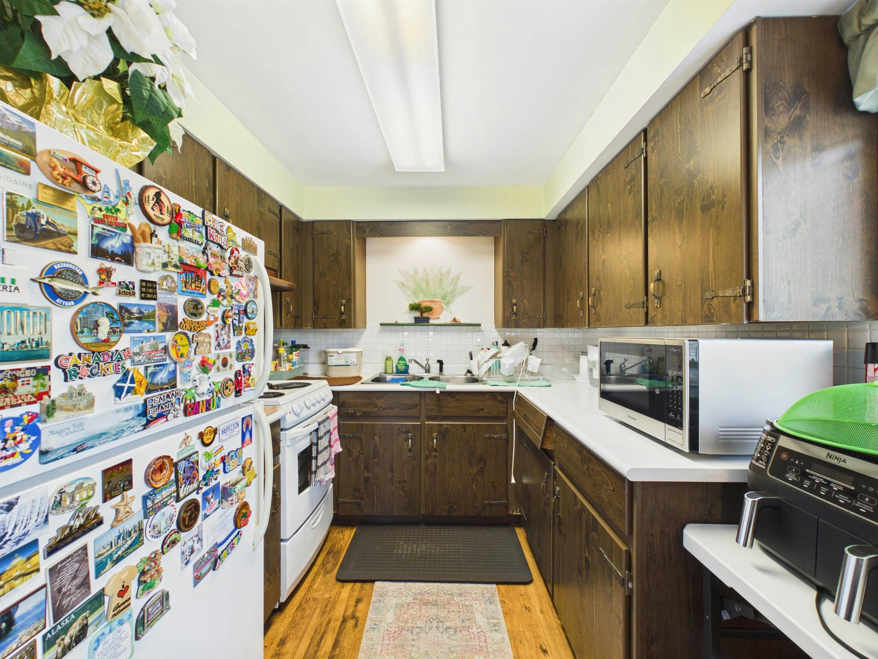 8091 Bradley Avenue, Burnaby, BC, V5J 3T9 - 29