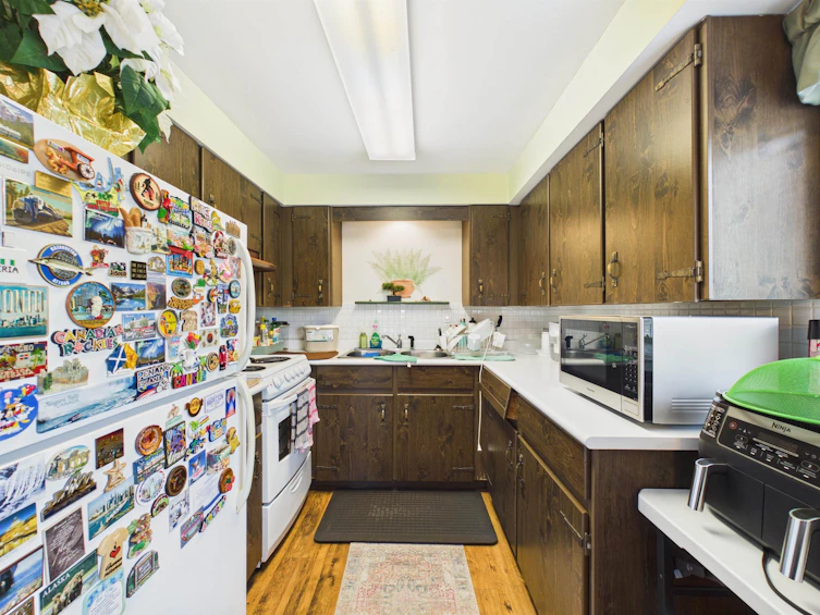 8091 Bradley Avenue, Burnaby, BC, V5J 3T9 - 29