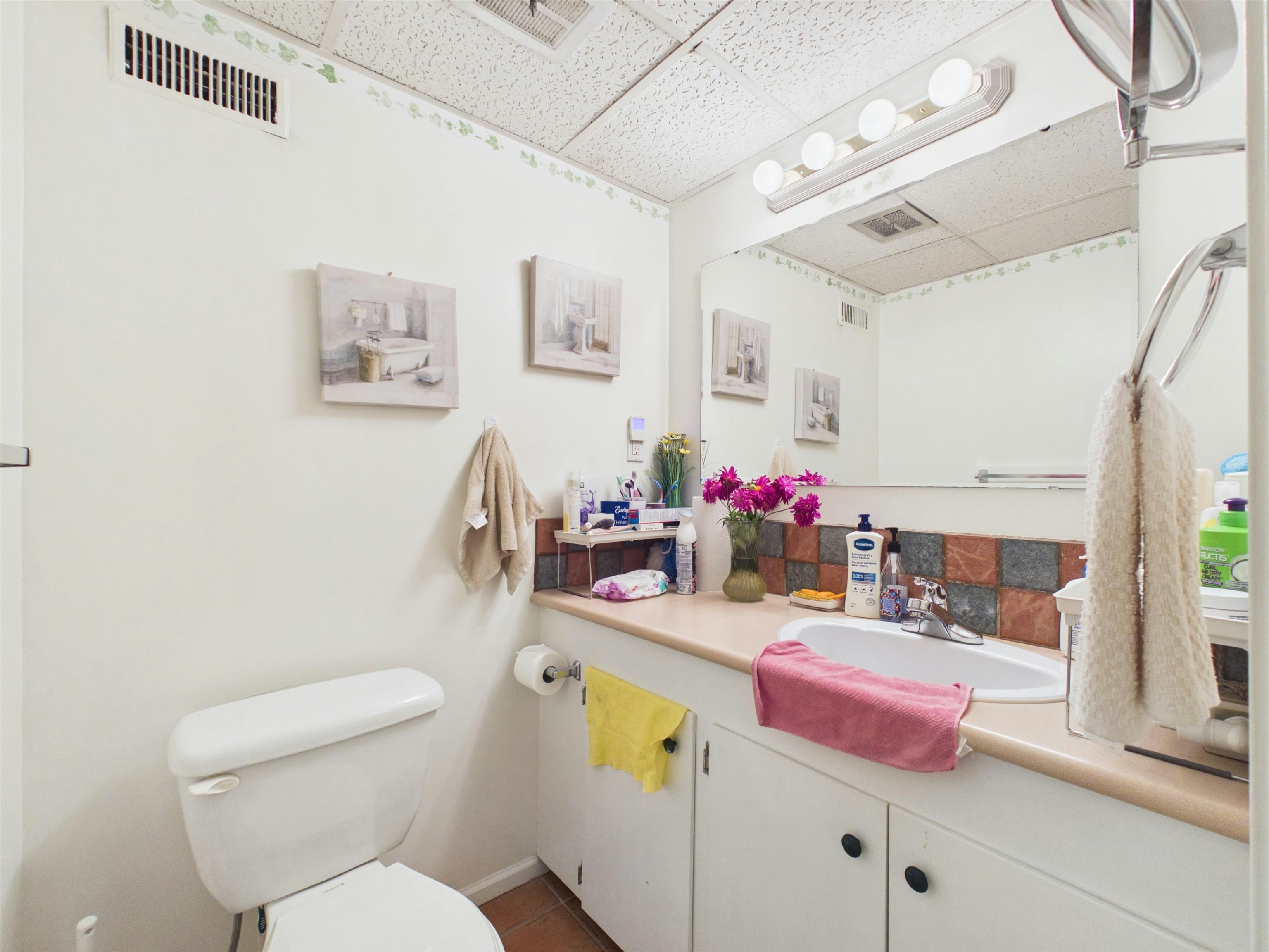 8091 Bradley Avenue, Burnaby, BC, V5J 3T9 - 33