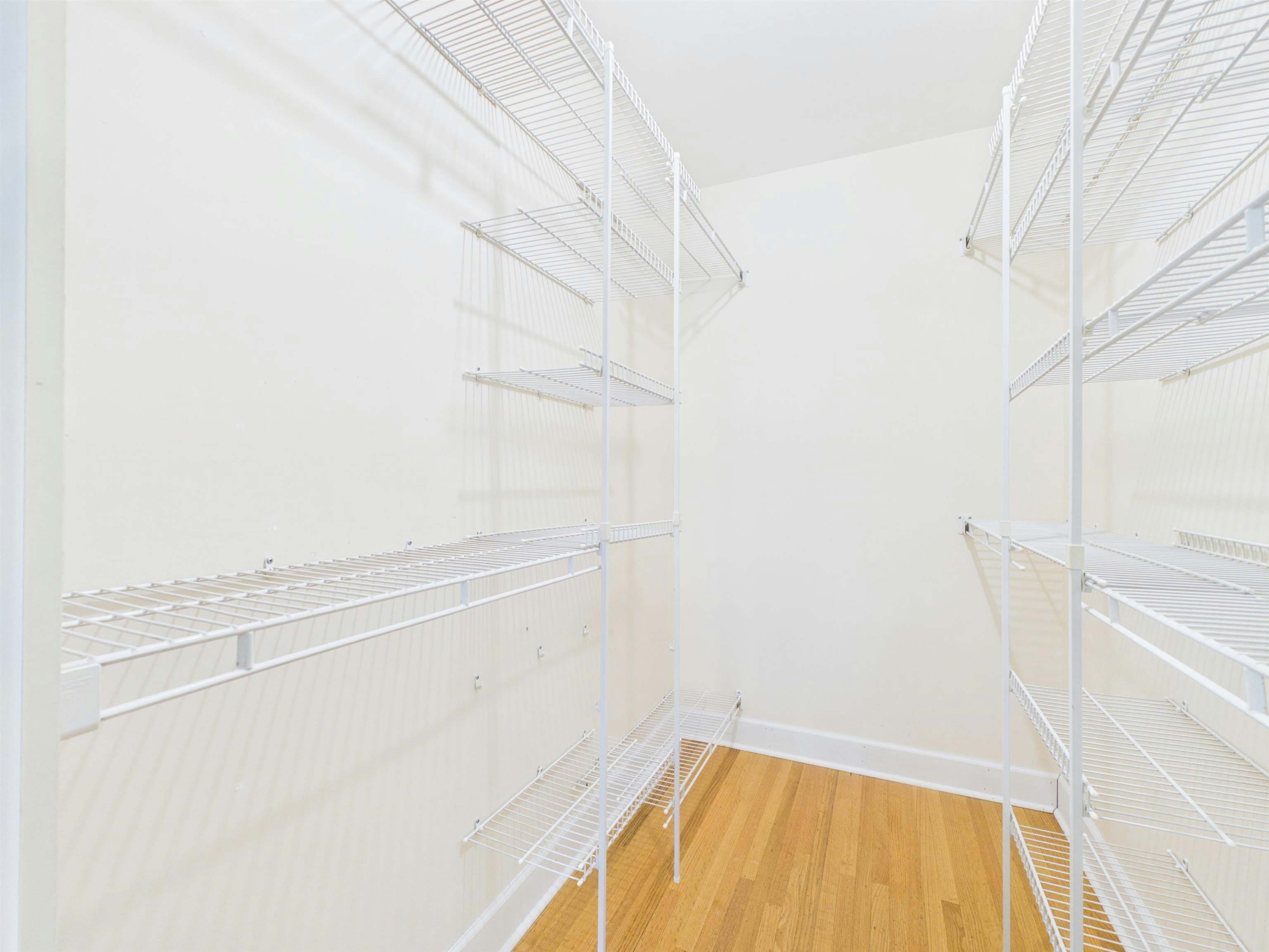8091 Bradley Avenue, Burnaby, BC, V5J 3T9 - 13