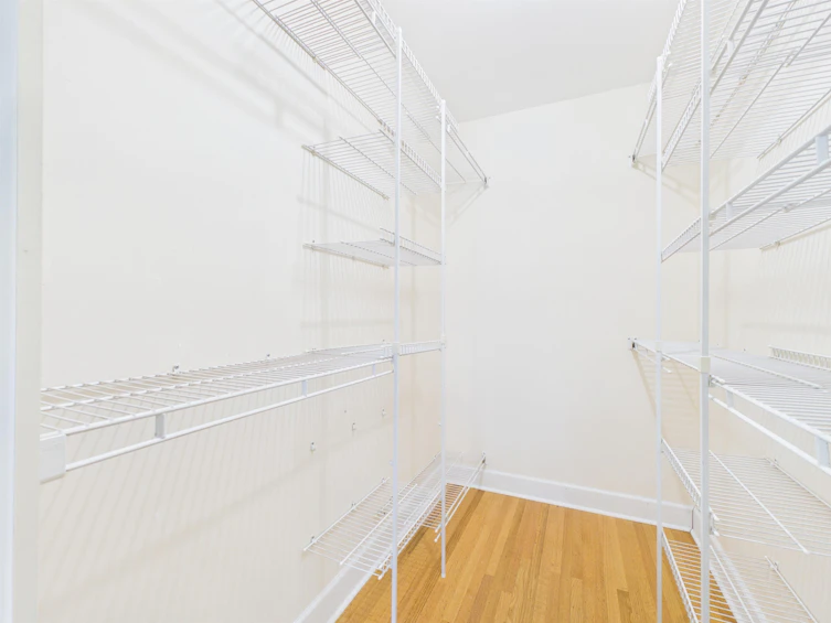 8091 Bradley Avenue, Burnaby, BC, V5J 3T9 - 13