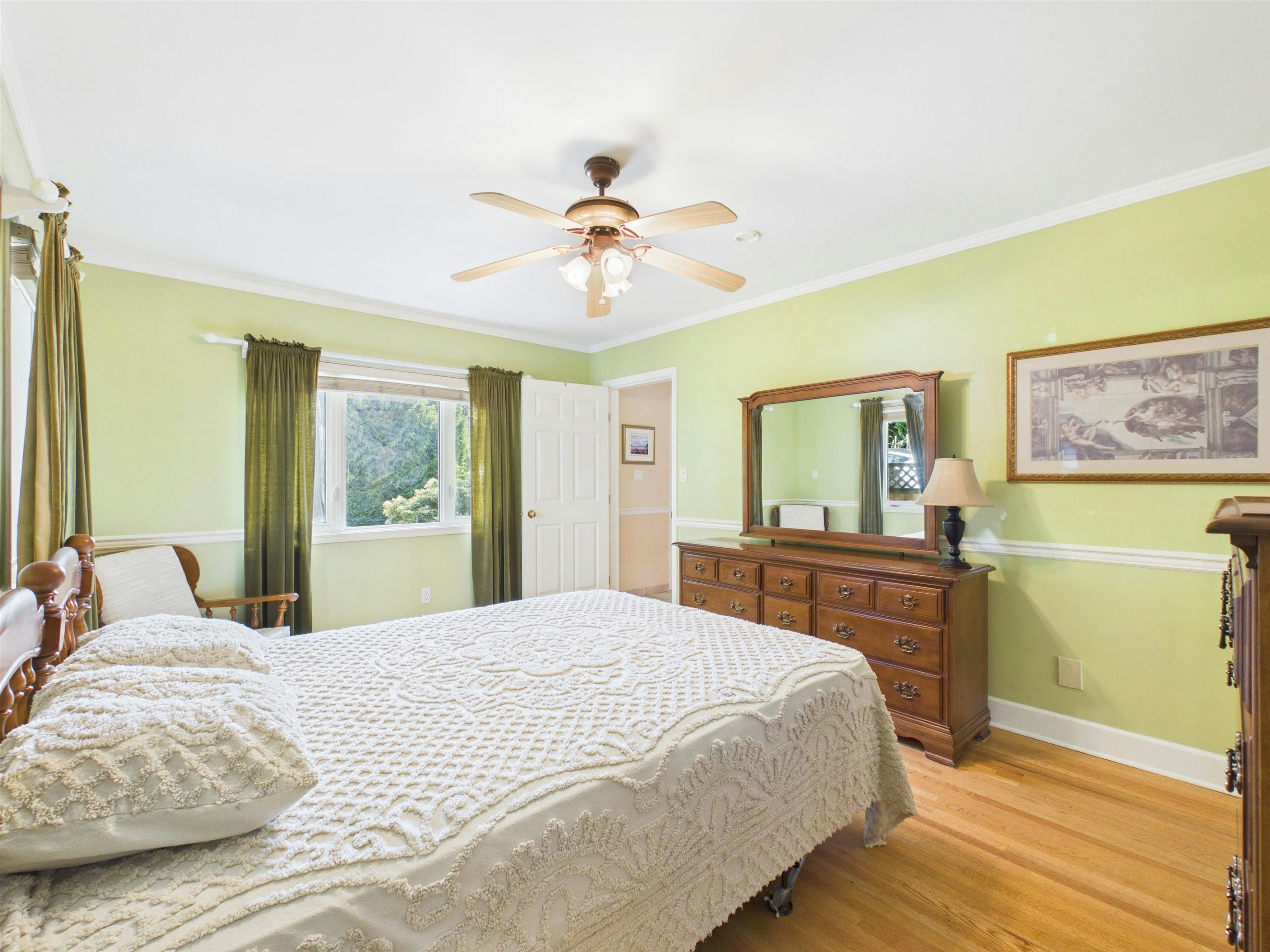 8091 Bradley Avenue, Burnaby, BC, V5J 3T9 - 11