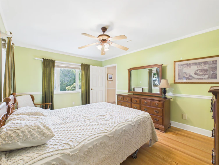8091 Bradley Avenue, Burnaby, BC, V5J 3T9 - 11