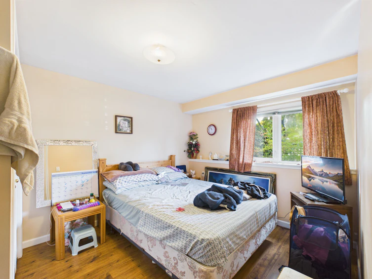 8091 Bradley Avenue, Burnaby, BC, V5J 3T9 - 31