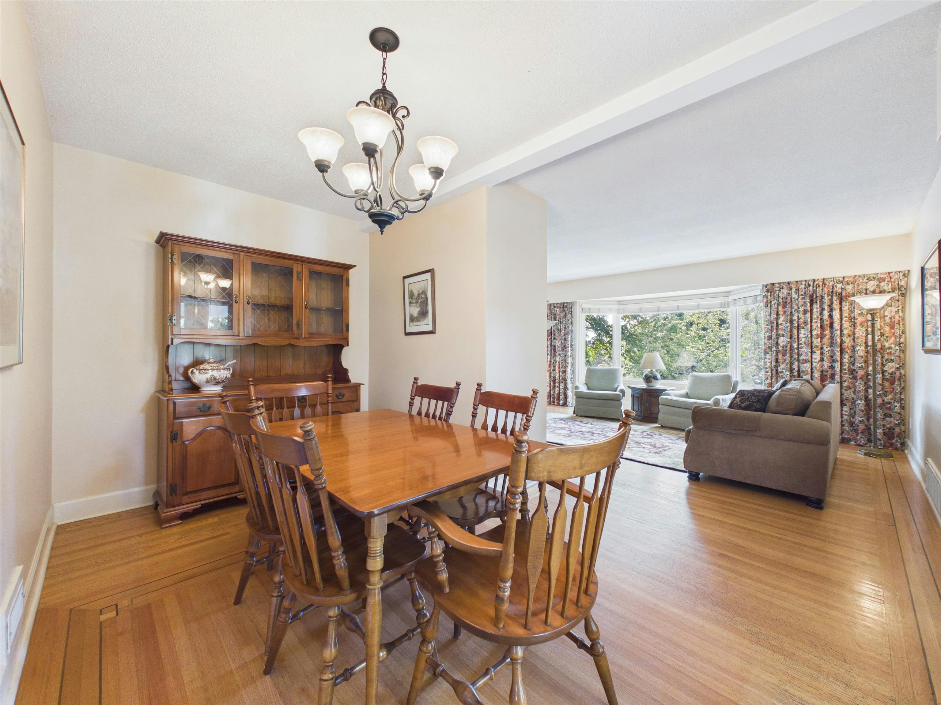 8091 Bradley Avenue, Burnaby, BC, V5J 3T9 - 8