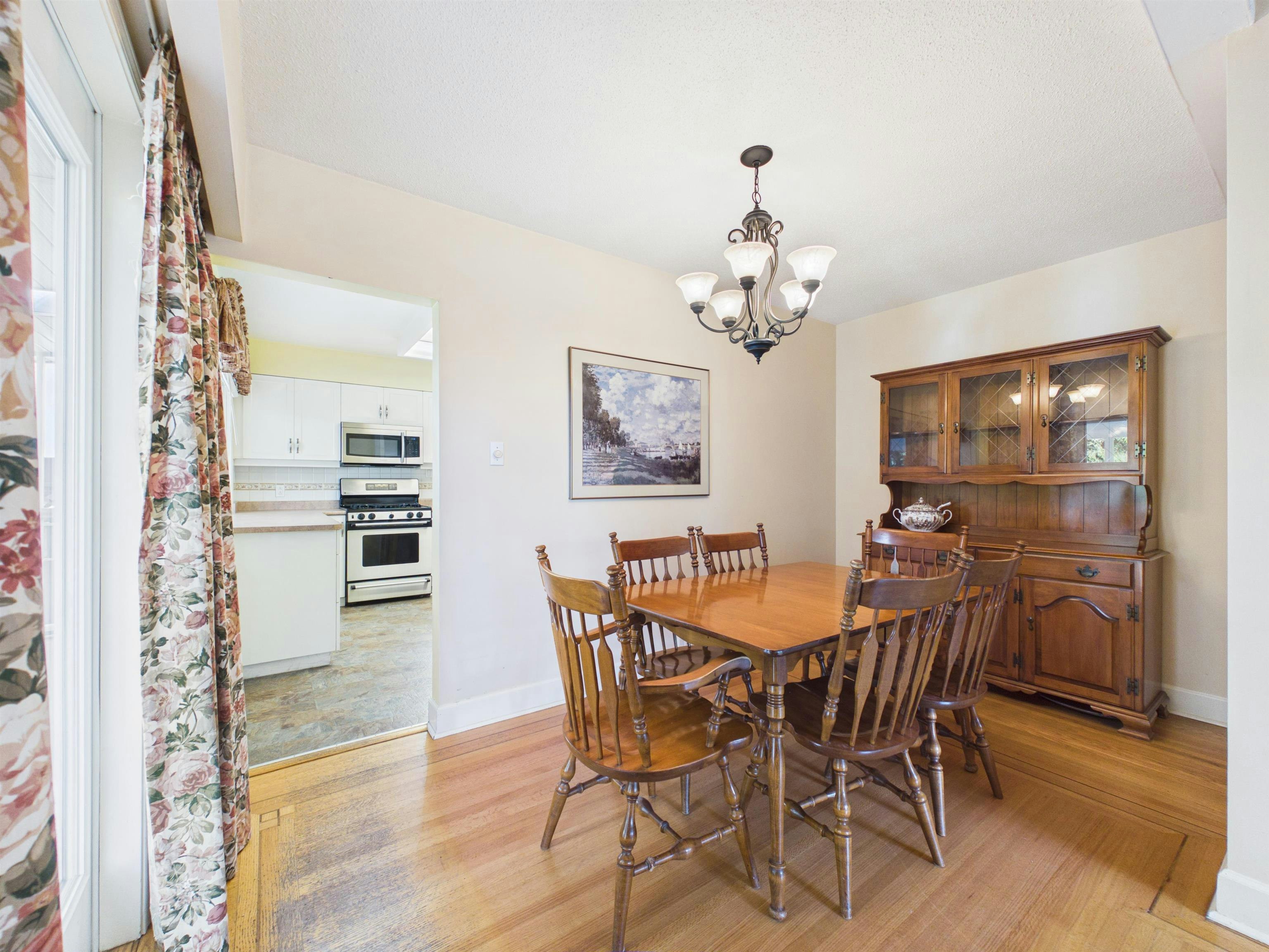 8091 Bradley Avenue, Burnaby, BC, V5J 3T9 - 7