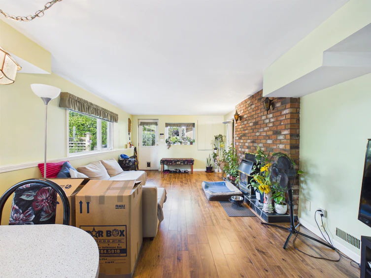 8091 Bradley Avenue, Burnaby, BC, V5J 3T9 - 30