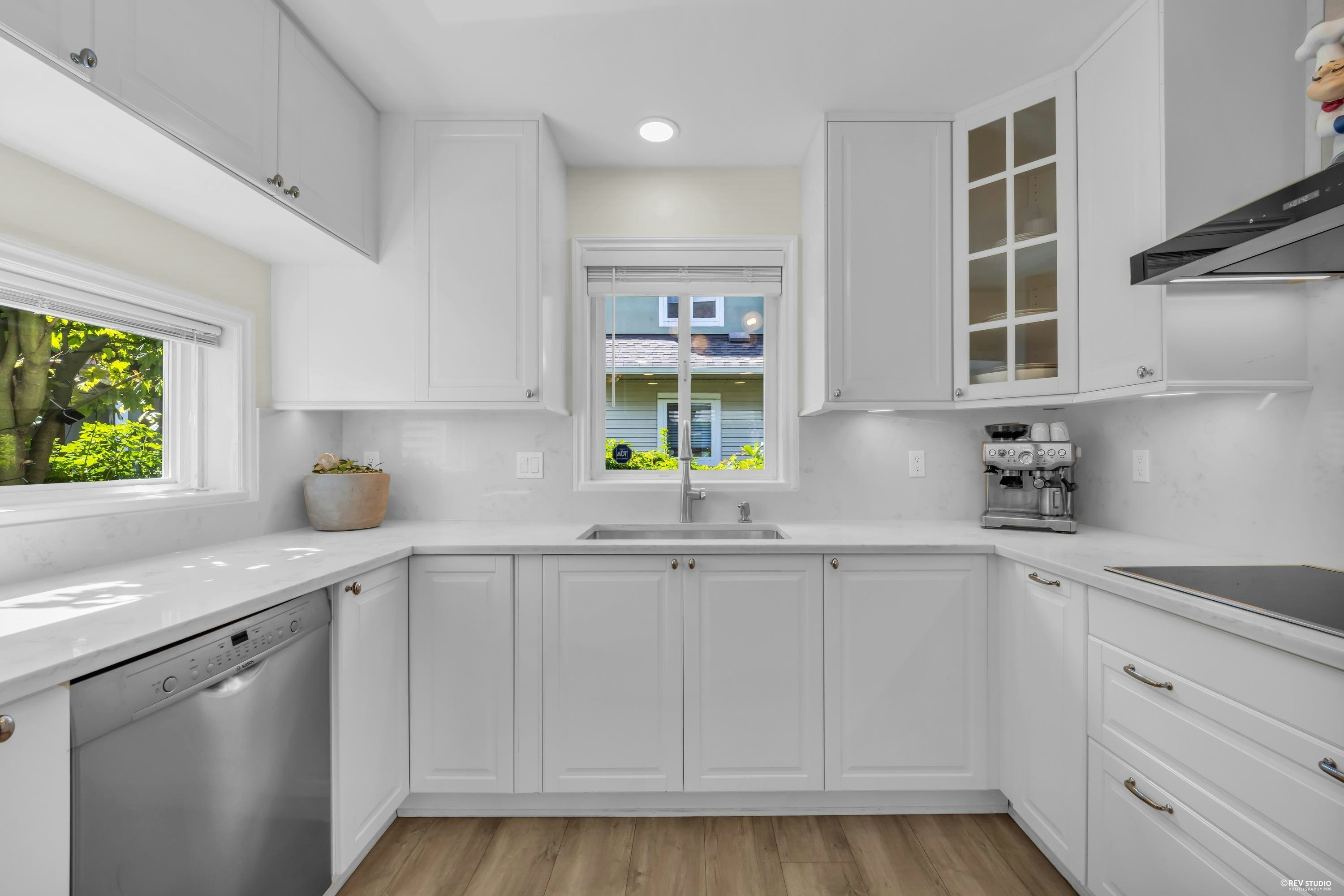 5-1233 W 16th Street, North Vancouver, BC, V7P 1R5