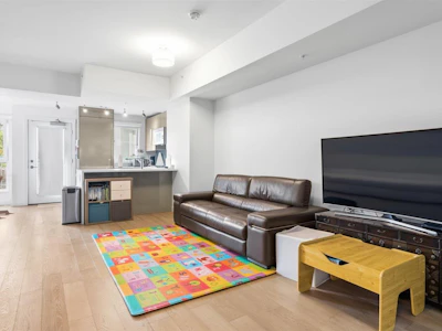 4183 Cambie Street - 3