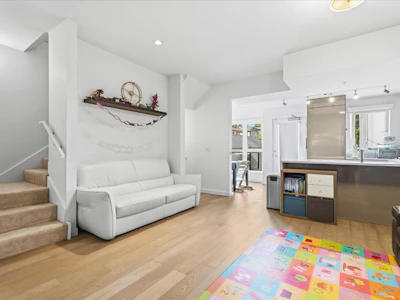 4183 Cambie Street - 4