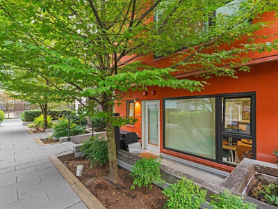 4183 Cambie Street - 2