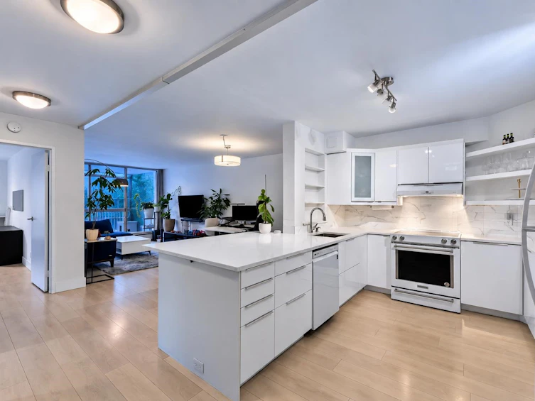 905-2024 Fullerton Avenue, North Vancouver, BC, V7P 3G4
