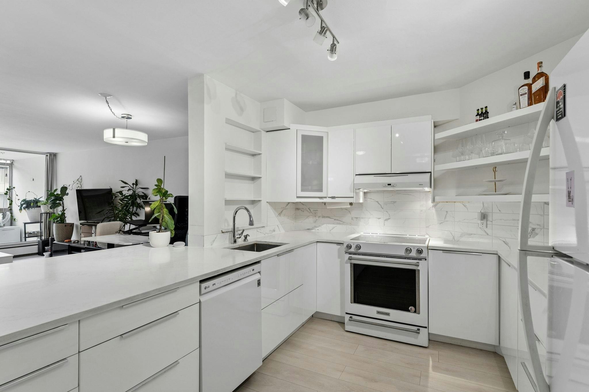 905-2024 Fullerton Avenue, North Vancouver, BC, V7P 3G4 - 6