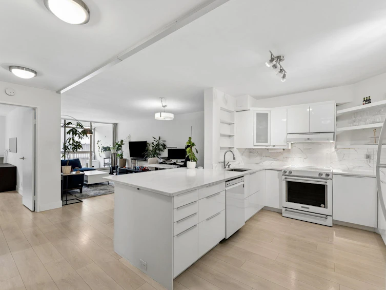 905-2024 Fullerton Avenue, North Vancouver, BC, V7P 3G4 - 4