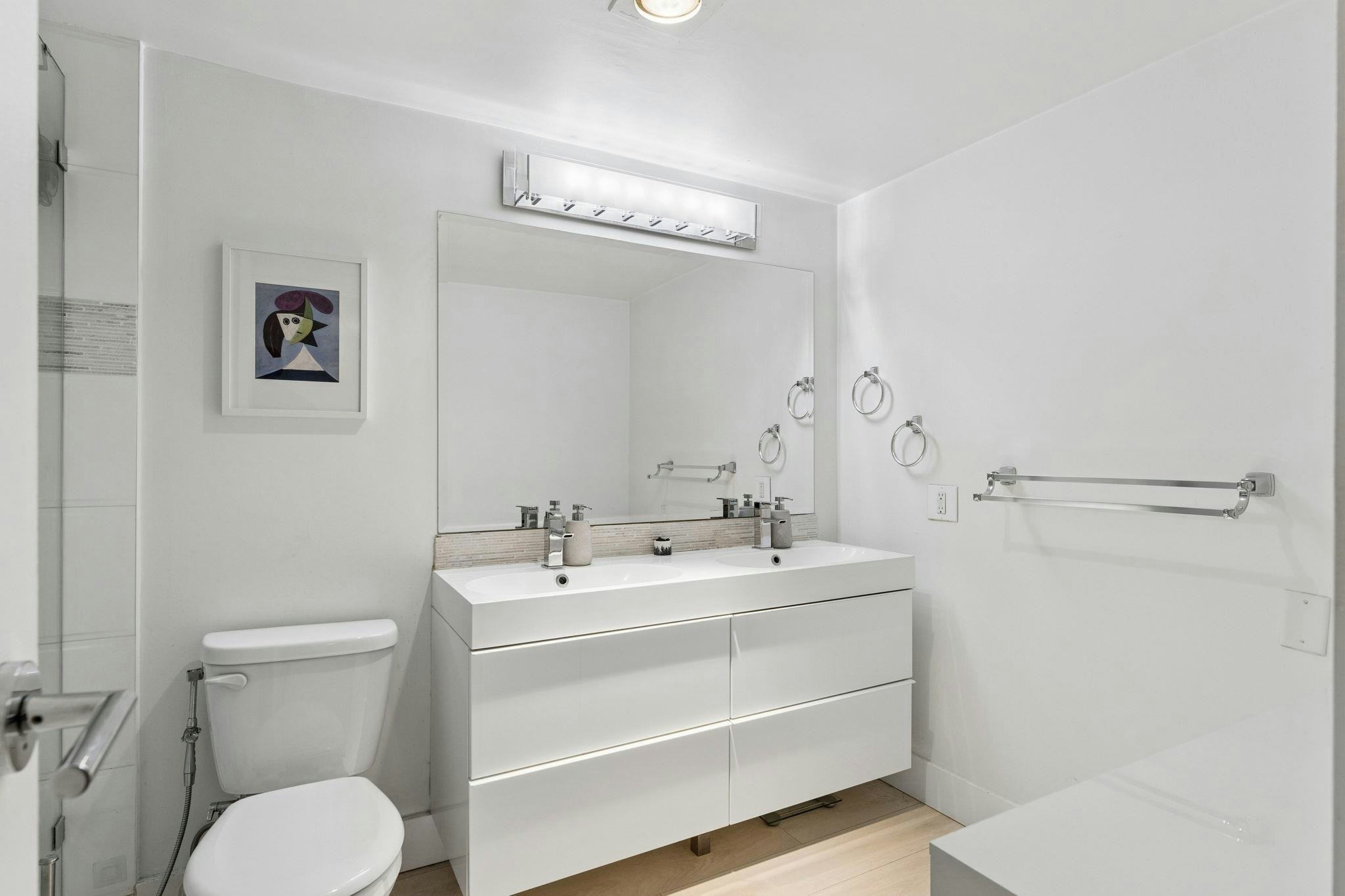 905-2024 Fullerton Avenue, North Vancouver, BC, V7P 3G4 - 13