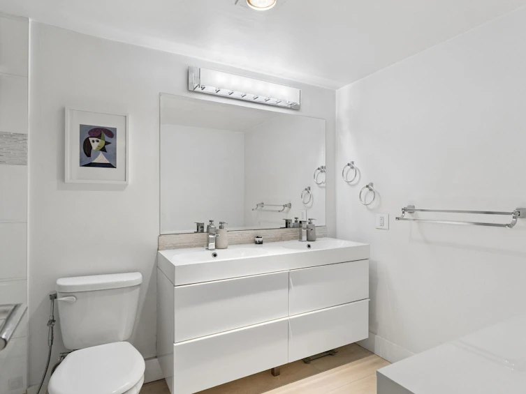 905-2024 Fullerton Avenue, North Vancouver, BC, V7P 3G4 - 13