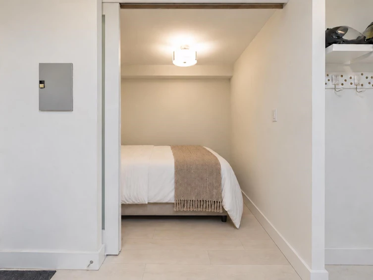 905-2024 Fullerton Avenue, North Vancouver, BC, V7P 3G4 - 16