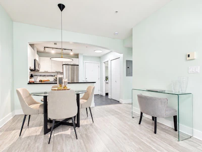204-7428 Byrnepark - 2