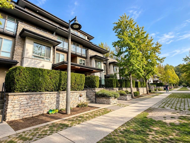 204-7428 Byrnepark, Burnaby, BC, V3N 0B4 - 22