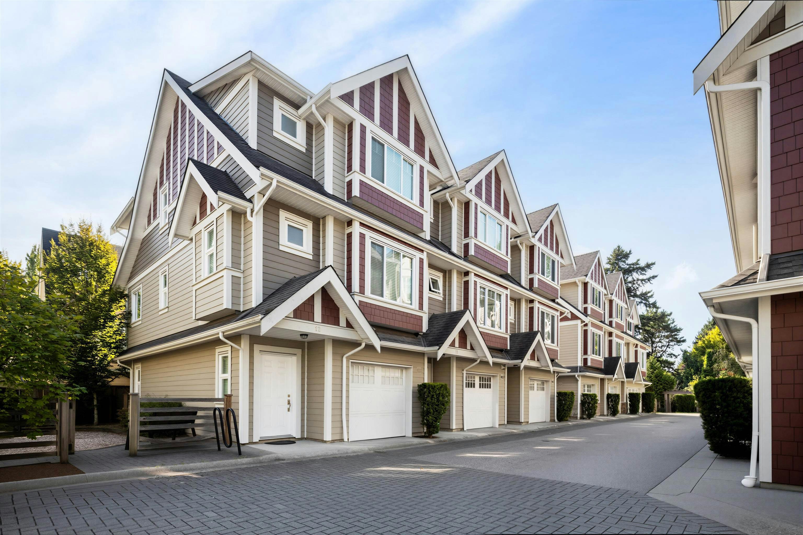 11-9780 General Currie Road - 2