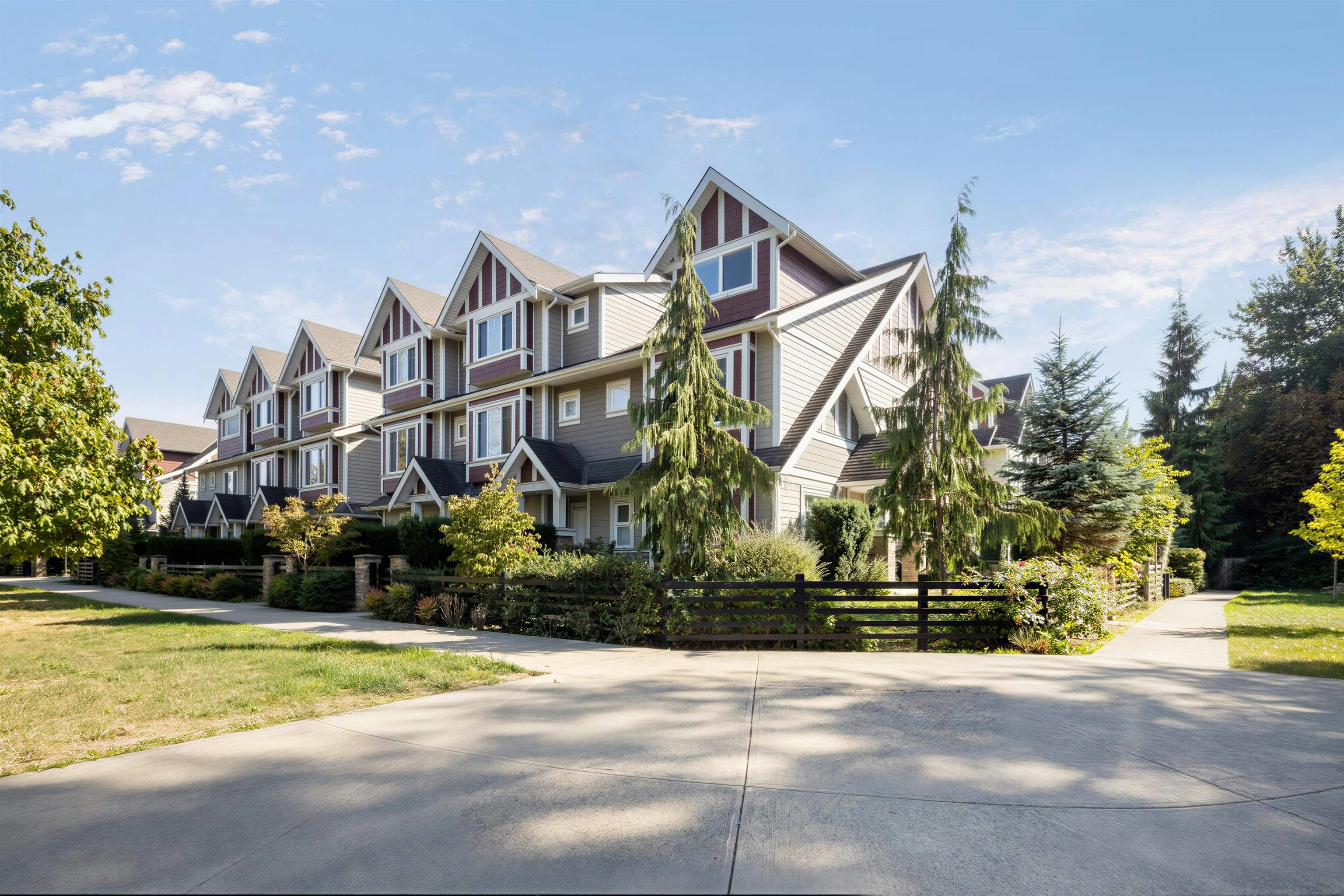 11-9780 General Currie Road - 3