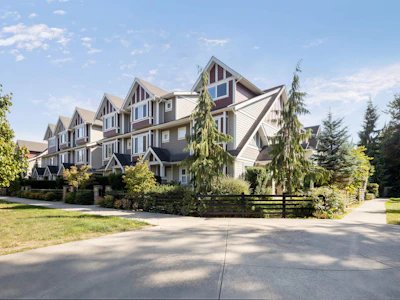 11-9780 General Currie Road - 3