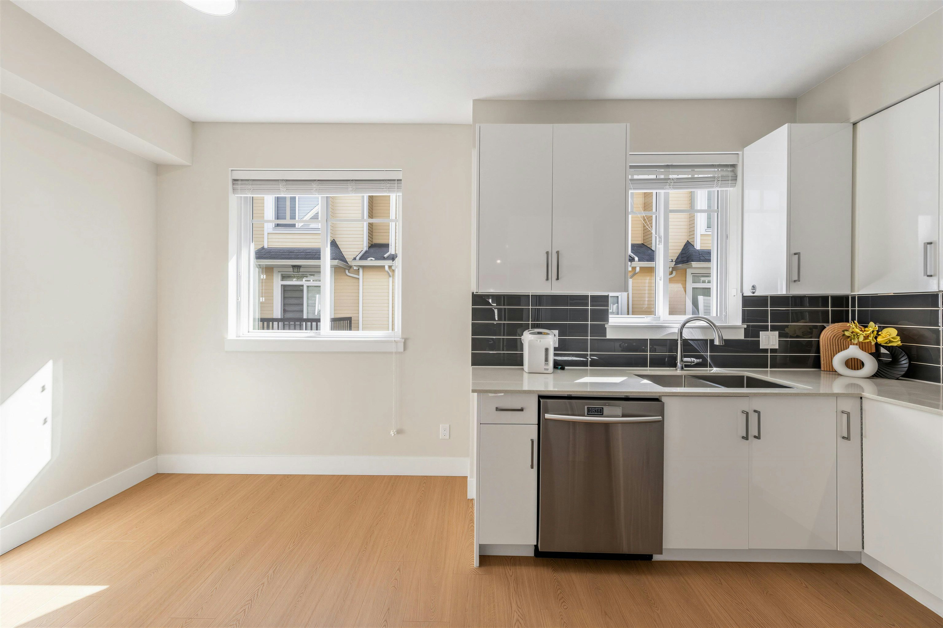 11-9780 General Currie Road, Richmond, BC, V6Y 0J9 - 15