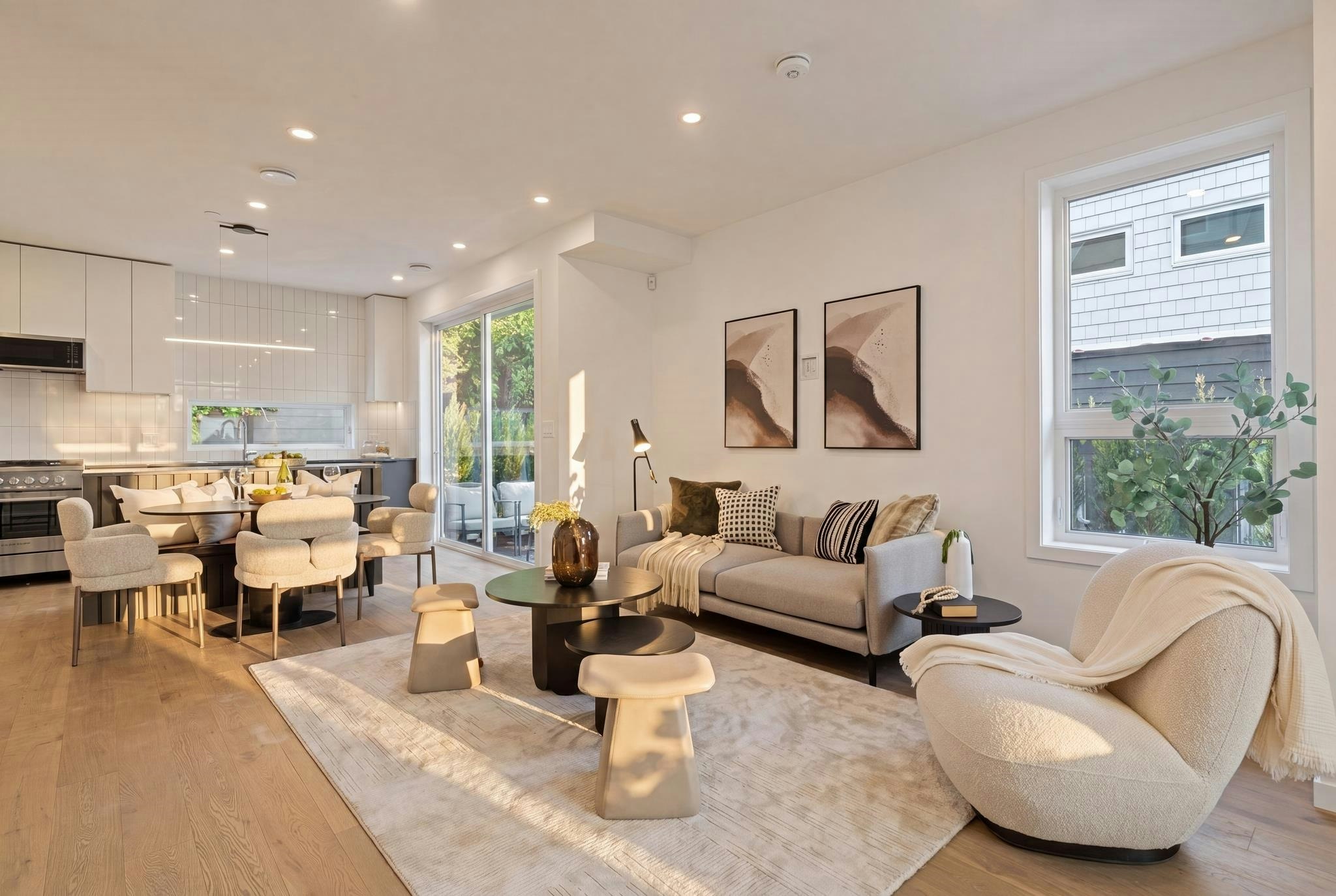 2796 Cambridge Street, Vancouver, BC, V5K 1L7