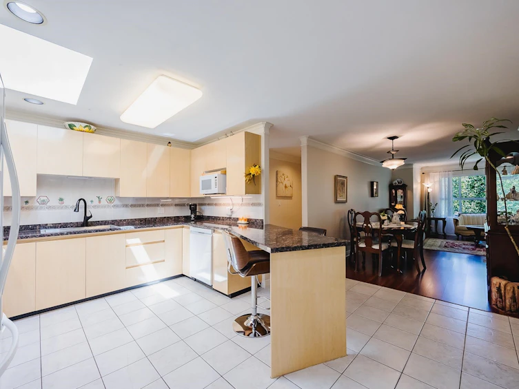 407-8115 121a Street, Surrey, BC, V3W 1J2 - 8