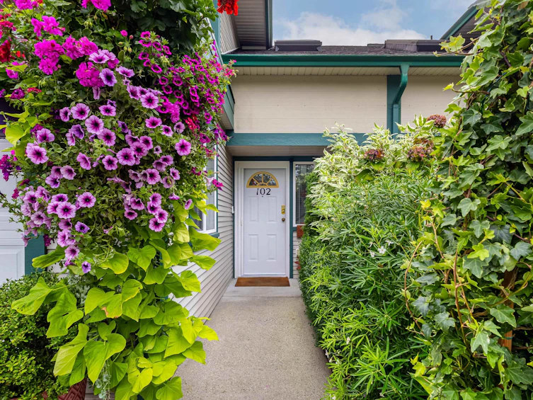 102-5711 Ebbtide Street, Sechelt, BC, V7Z 0J5 - 2