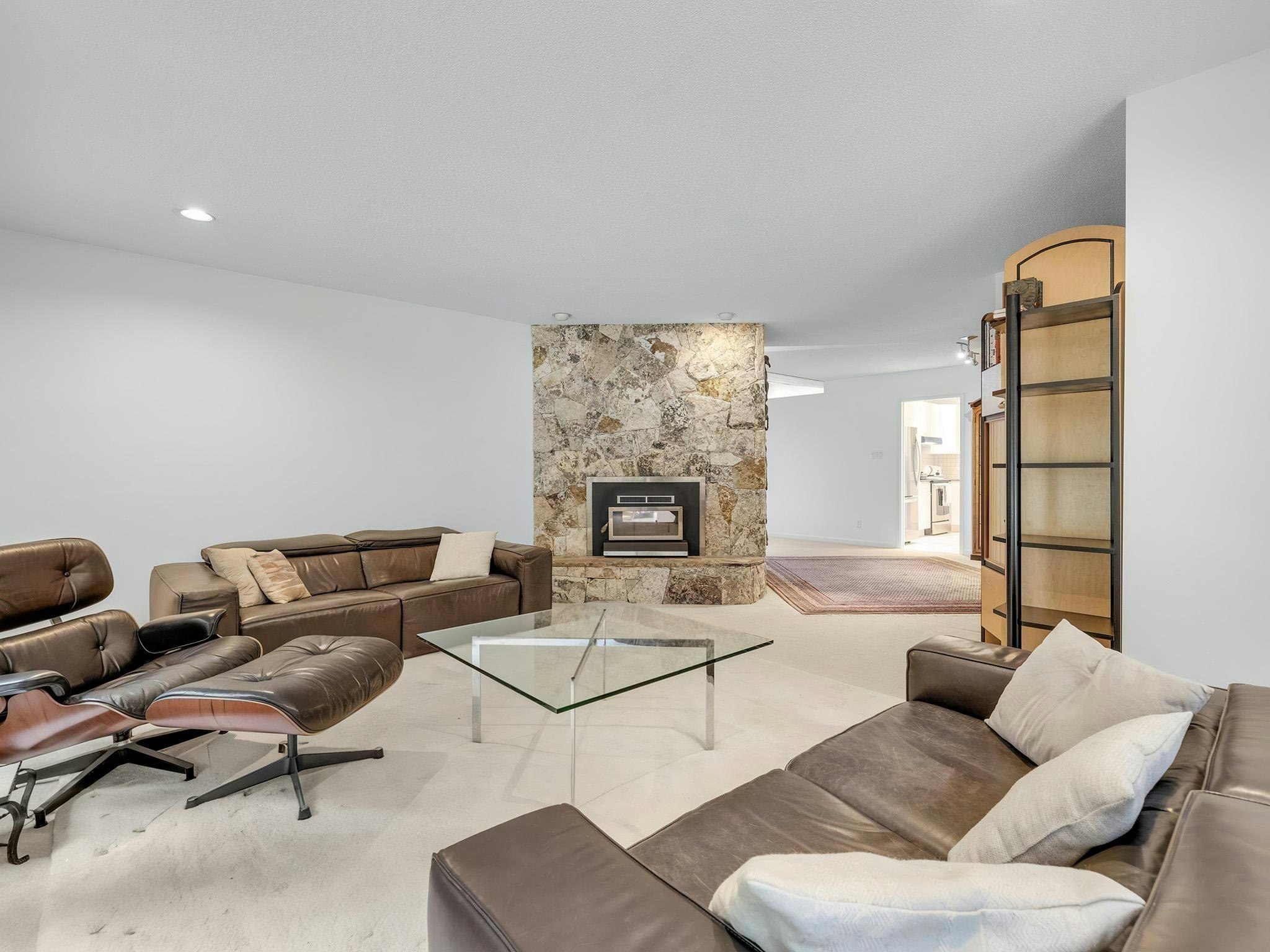 2910 Chantrell Place - 5