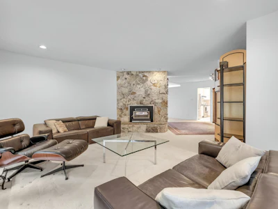 2910 Chantrell Place - 5