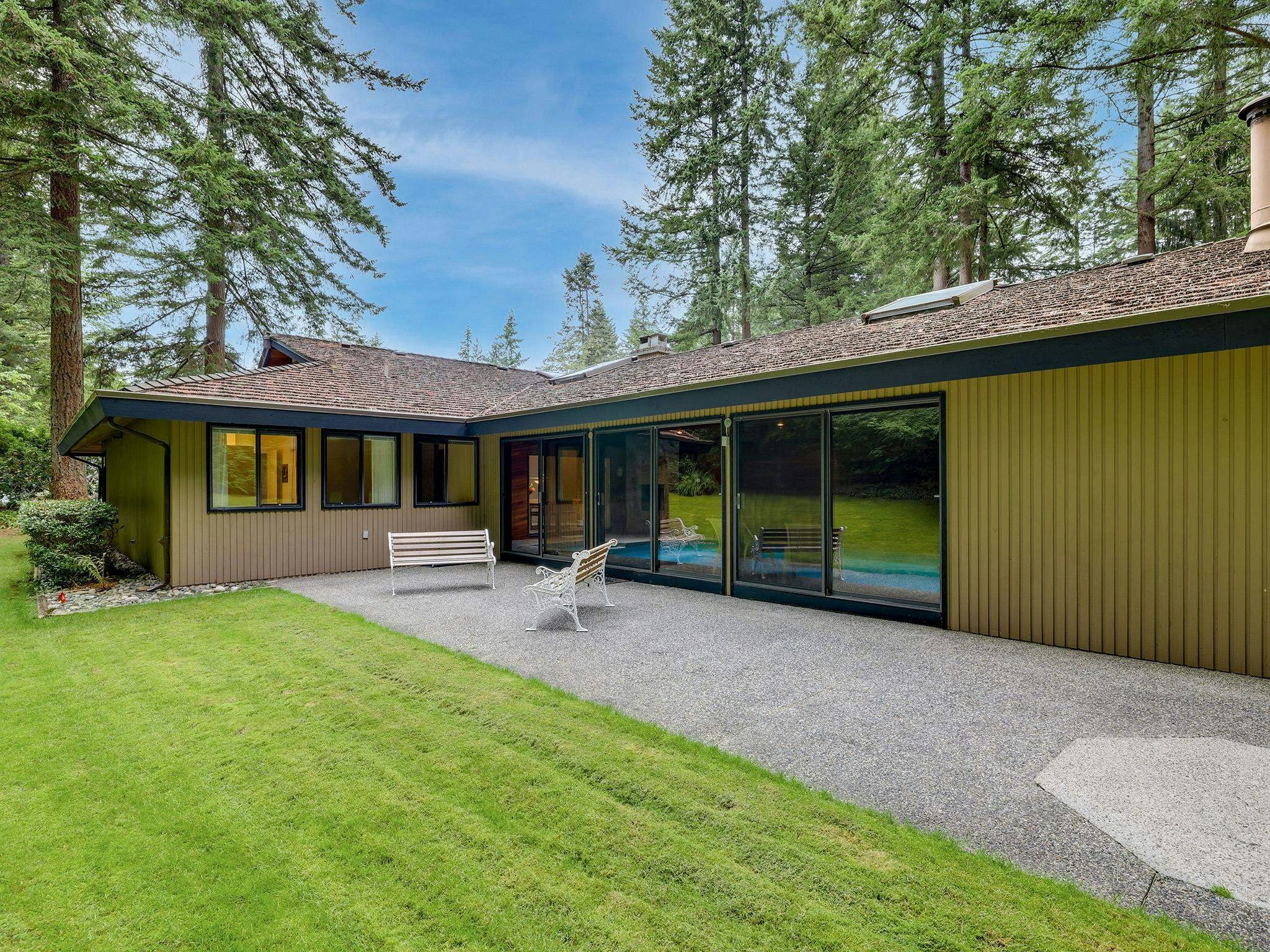 2910 Chantrell Place, Surrey, BC, V4A 4A5 - 34