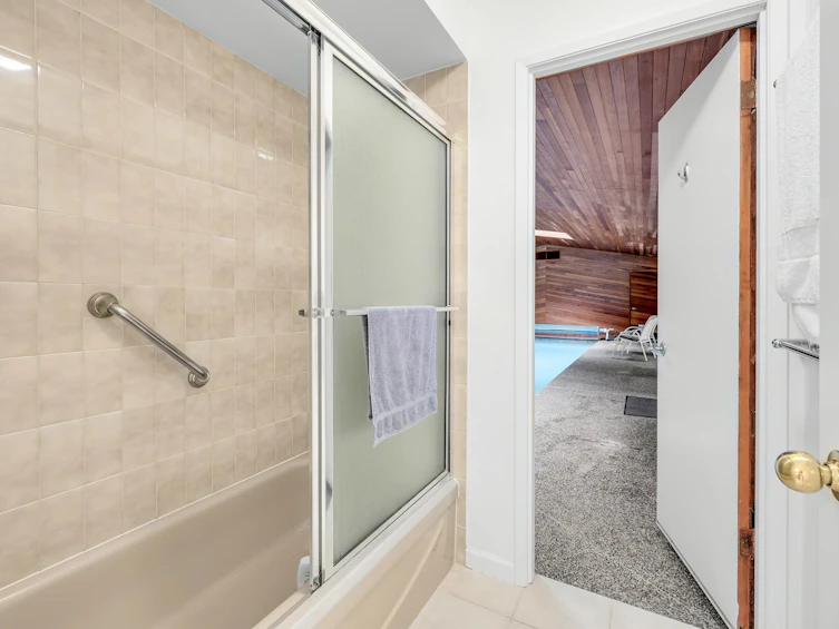 2910 Chantrell Place, Surrey, BC, V4A 4A5 - 22