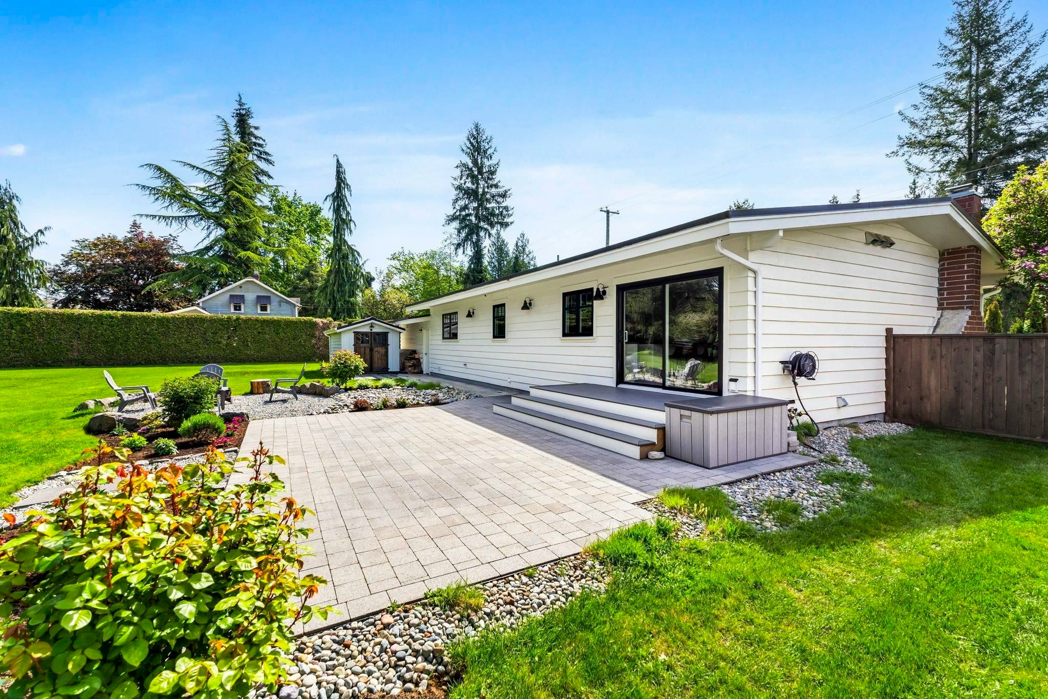 24633 56 Avenue, Langley, BC, V2Z 1B9