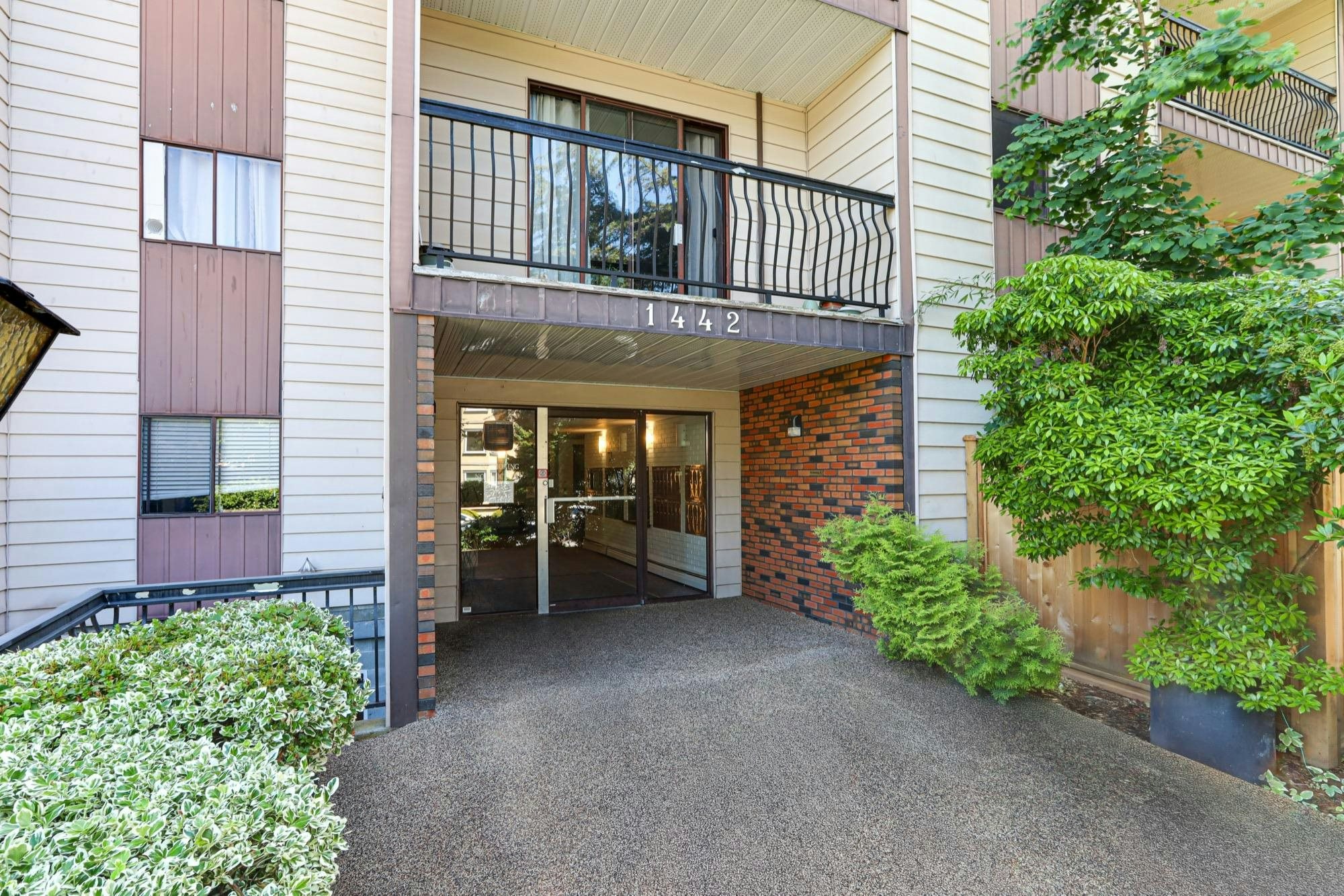 119-1442 Blackwood Street - 3