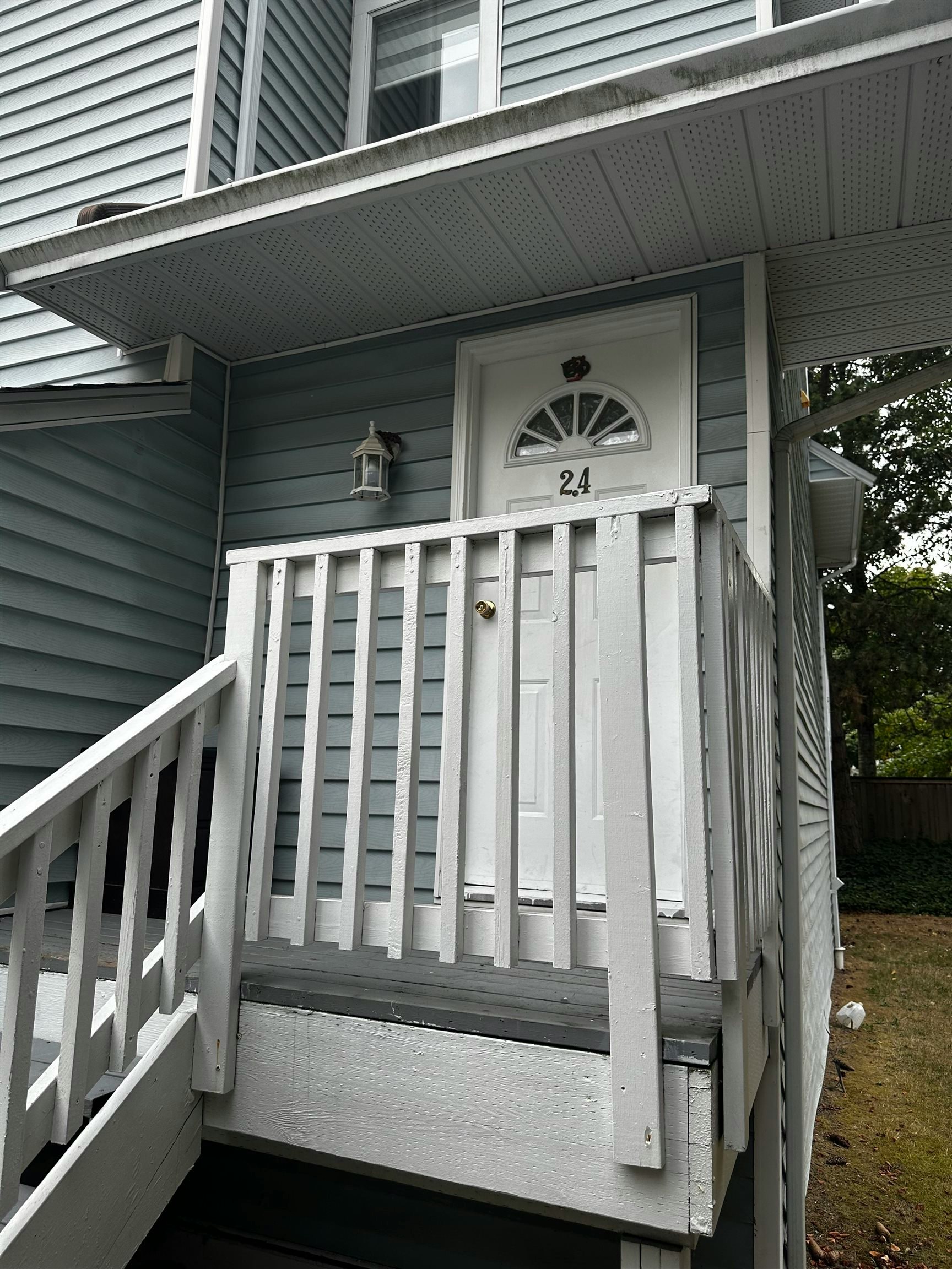 24-15550 89 Avenue - 2