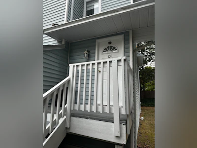 24-15550 89 Avenue - 2
