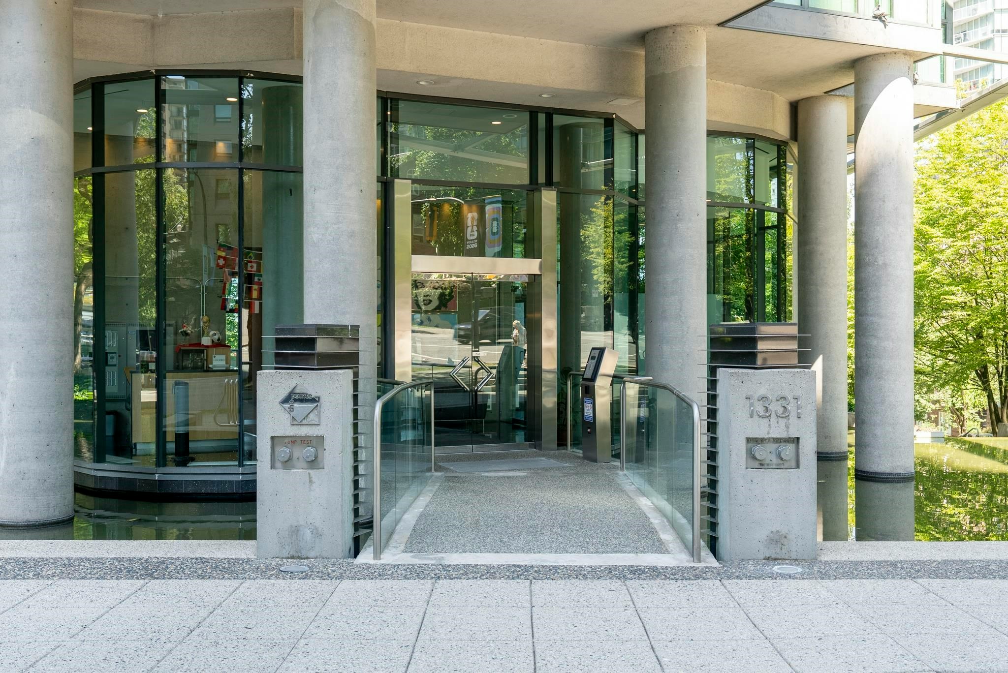 501-1331 W Georgia Street, Vancouver, BC, V6E 4P1 - 2