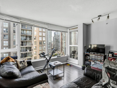 1702-1001 Richards Street - 5