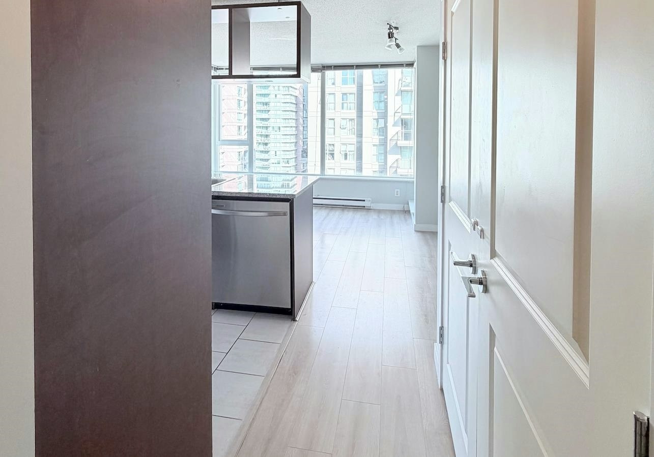 1702-1001 Richards Street, Vancouver, BC, V6B 1J6 - 17