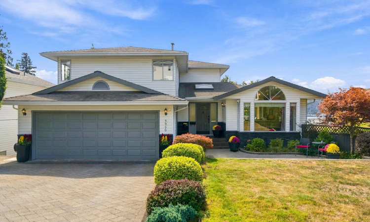 3950 Sparrow Lane