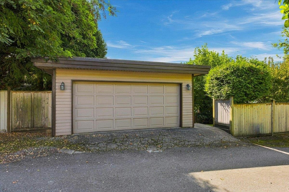 1523 Lawson Avenue, West Vancouver, BC, V7V 2C8 - 36
