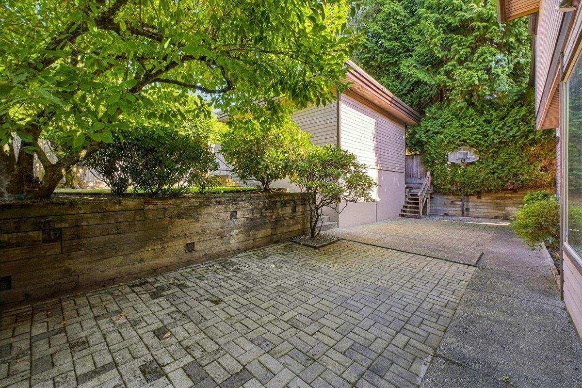 1523 Lawson Avenue, West Vancouver, BC, V7V 2C8 - 34